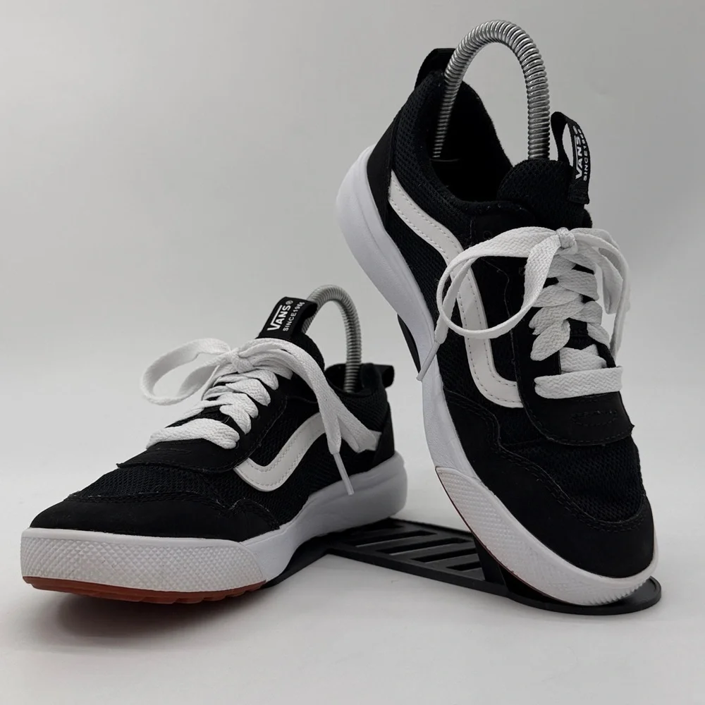 Vans Range EXP Low Top Youth Size 4 Black White Nylon Suede Sneakers - Picture 3 of 16